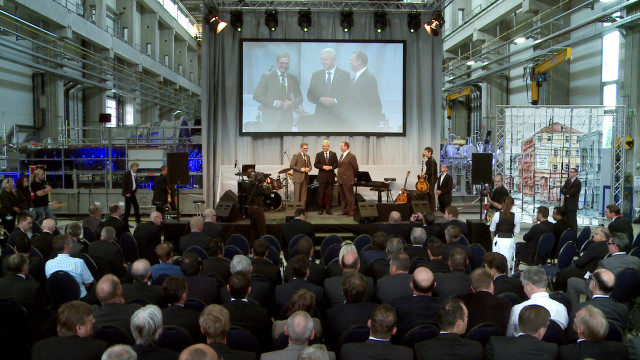 „Begrüßung der Gäste von Uwe Wittig (Standortleiter), Stanislaw Tillich (Ministerpräsident Sachsen) und Michael Süß (CEO SIEMENS Energy)“